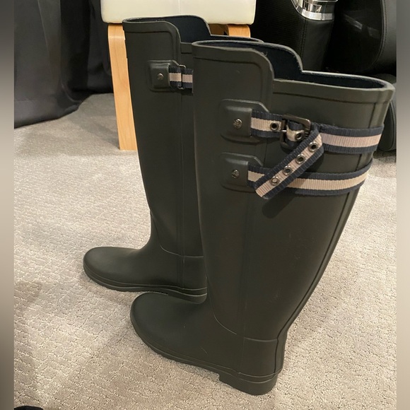 Tall Gray Hunter Boots with navy and white webbing straps - Picture 3 of 6